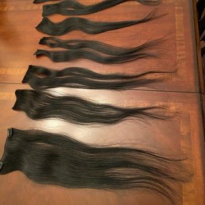 Black hair 22inch Extensions (REAL HAIR)